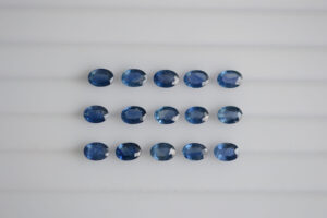 Wholesale blue sapphire @ Navneet Gems & Minerals
